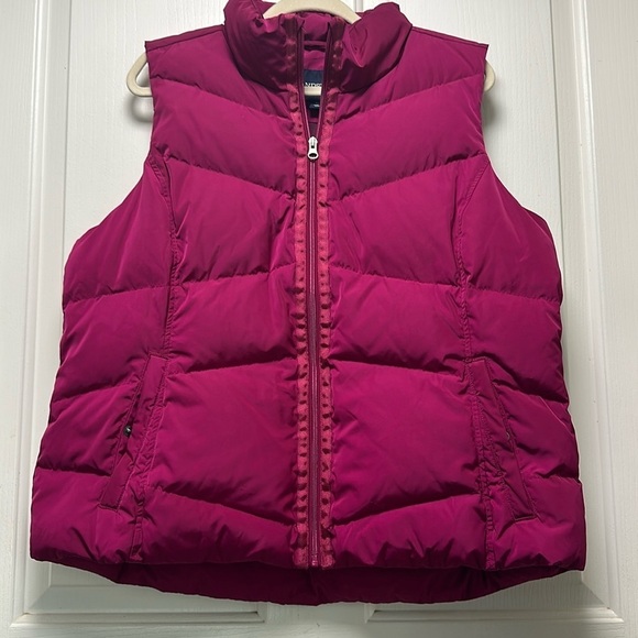 Lands' End Jackets & Blazers - LANDS END Down Vest Raspberry Sz XLarge